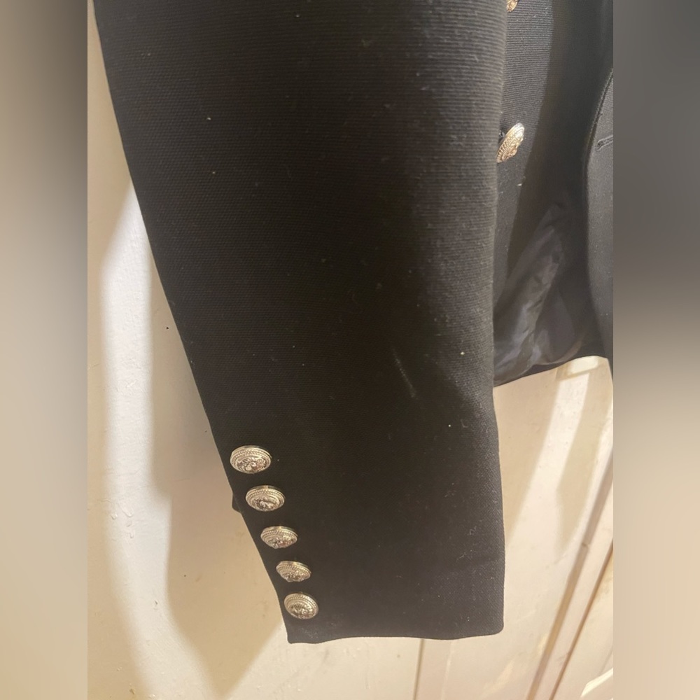 Blazer - Picture 5 of 5